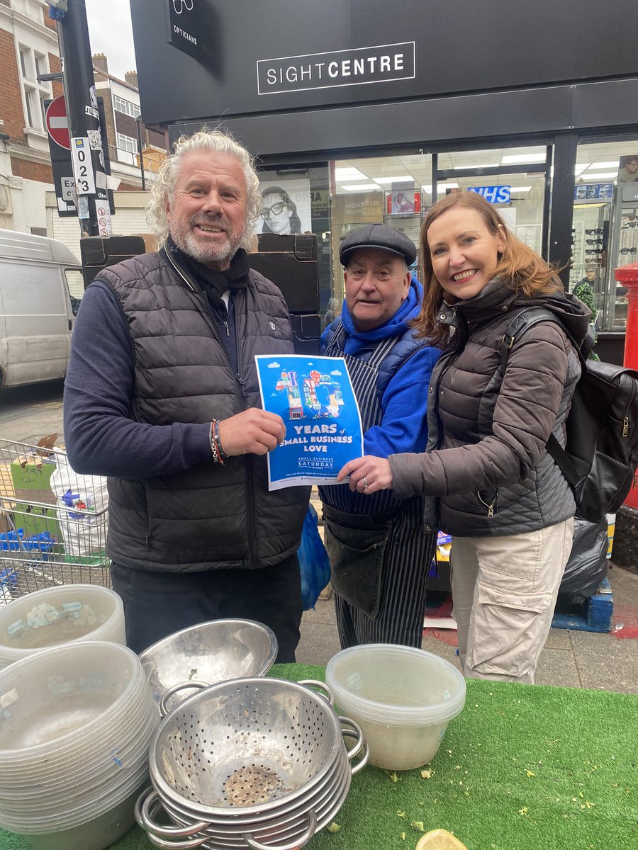 vickyfoxcroft's tweet photo. Great to mark today’s 10th anniversary of #SmallBizSatUK by visiting some of the amazing businesses we have right here on Deptford High Street. @DeptfordDoesArt https://t.co/0sg0UdjRCa