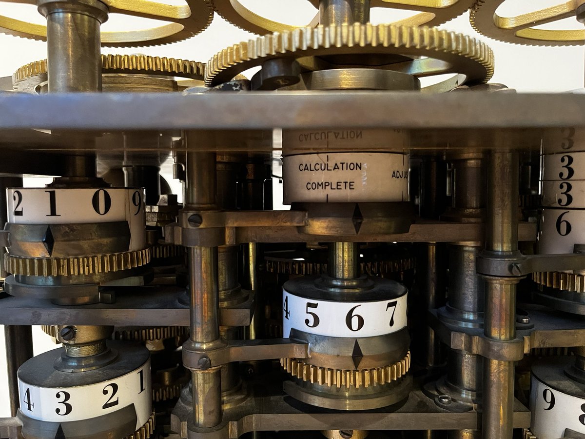cesarquantum's tweet image. Model of Babbage&apos;s Difference Engine at the #Arithmeum 

#calculationComplete #classicalComputing