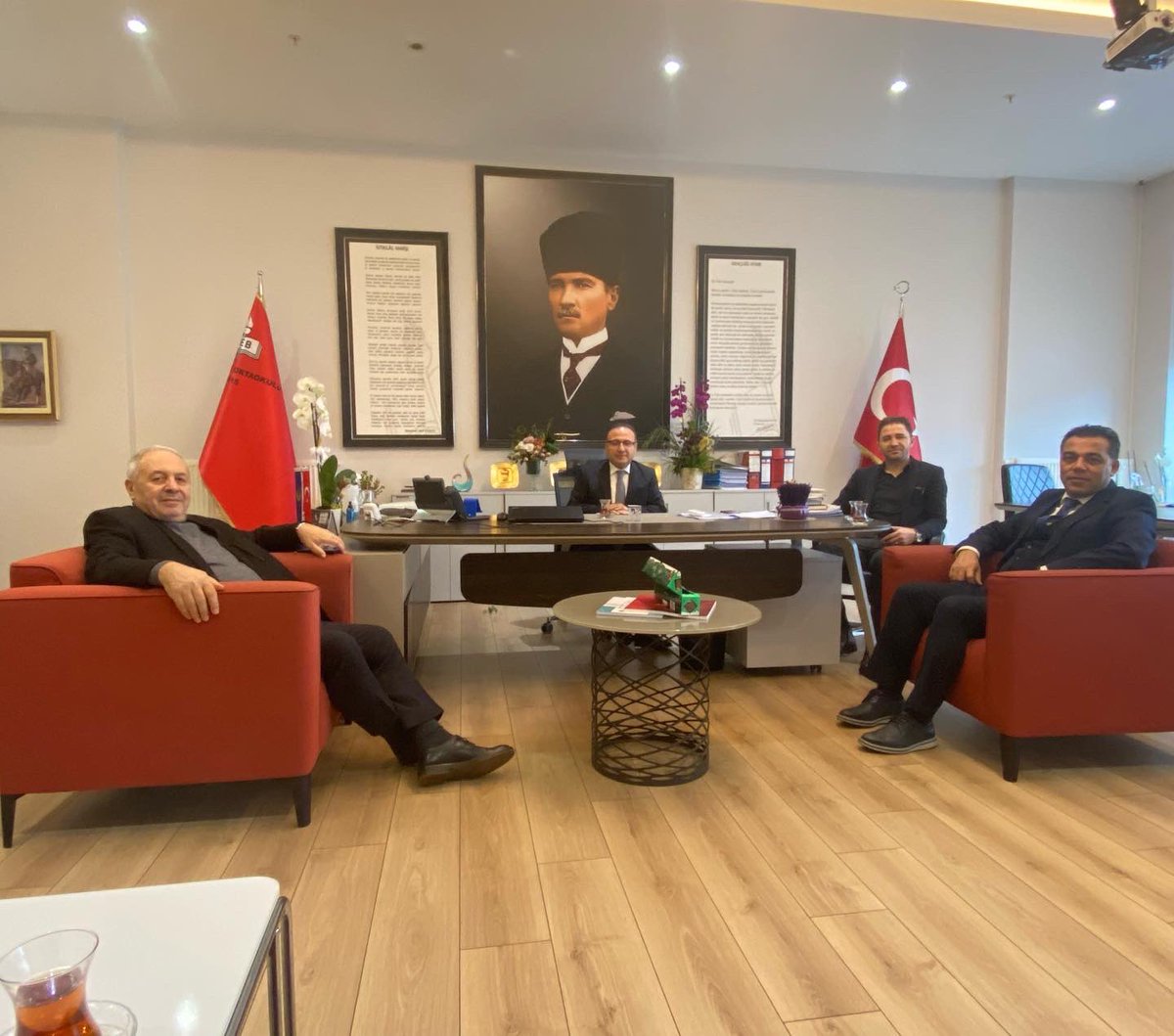 turay_kesler's tweet photo. Ziyaret: TED ATAKENT Genel Koprdinatörü ve TÖDER YK Üyesi Dr. Ali Akdoğan Beyi ziyaret ettik. Misafirperverliği için teşekkürler.  @akdogan82 @LokmanDurak38 @atillaaktas01 https://t.co/OVYp6qpINM