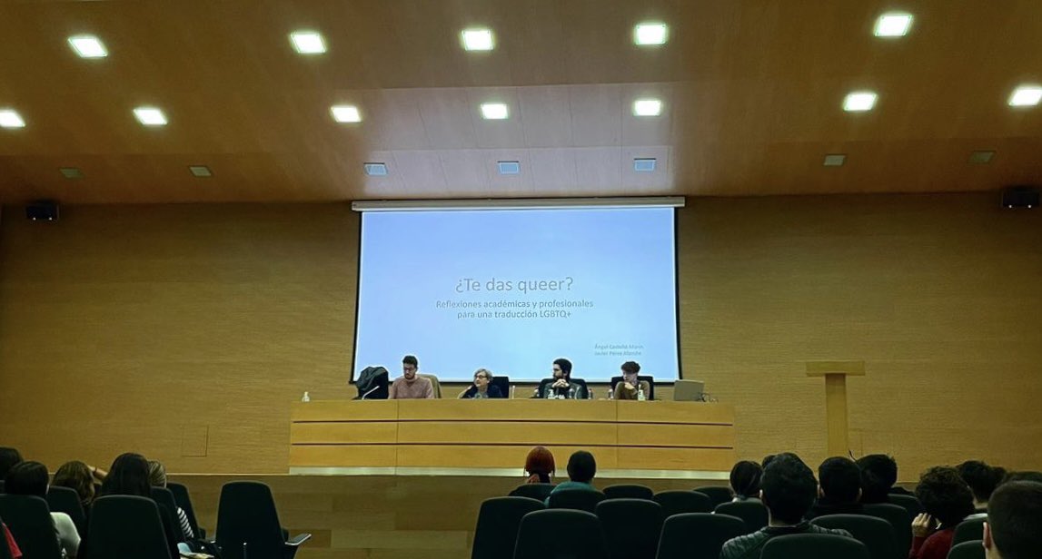 emartinez_1998's tweet photo. Genial la charla de ayer sobre la traducción del colectivo LGTBQ+ con @javipalarcon @angelcastellom https://t.co/1SbHZhrrQH