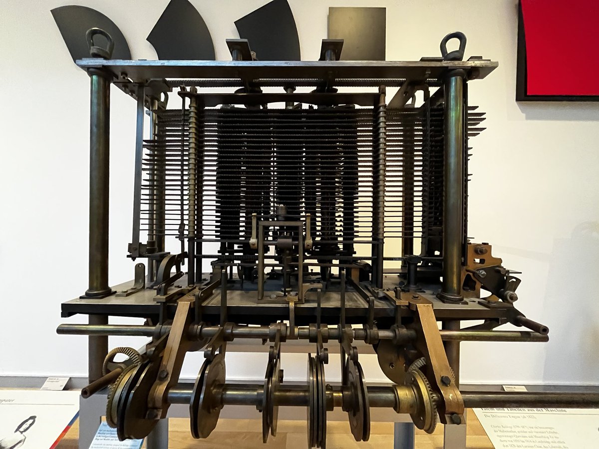 cesarquantum's tweet image. Replica of Babbage&apos;s Analytical Engine at the #Arithmeum #classicalComputing