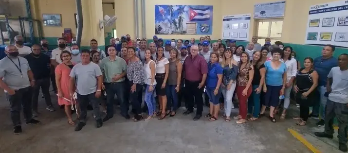 Muchas felicidades a todos los trabajadores de #IndustriasCuba <a href="/SuchelProquima/">Empresa Suchel Proquimia S.A</a> en su  24 aniversario y siempre juntos para seguir por #CubaViveYTrabaja #VamosConTodo <a href="/GrupoLigera/">Grupo Empresarial de la Industria Ligera</a> <a href="/MindusIndustria/">Ministerio de Industrias de Cuba</a> #SomosCuba