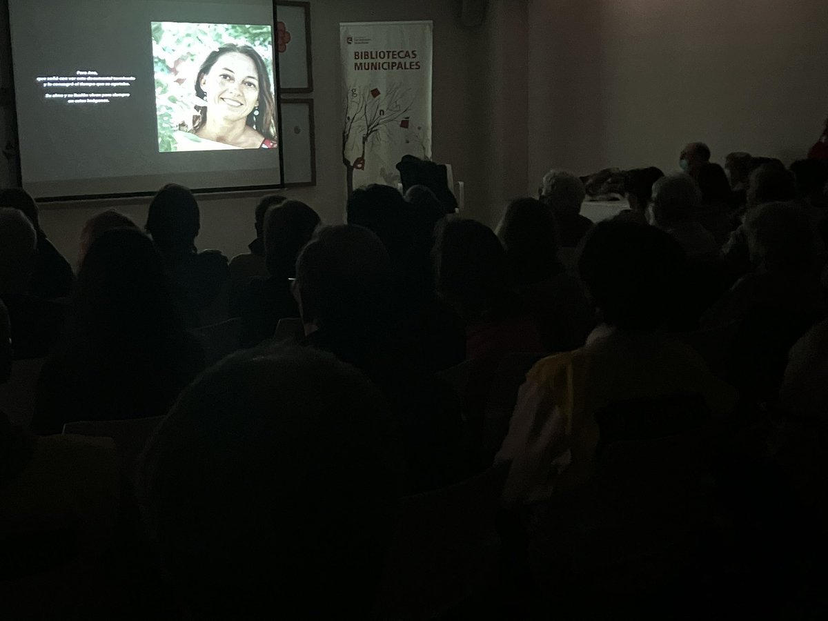 blecumberri's tweet photo. Hay proyecciones de “Condenadas en Gaza”, como la de hoy en el @CineDHHSanse, especialmente bonitas, en las que sientes que las ausentes están de alguna manera ahí, inspirando y alentando. 🙌@CondenadasG @amnistiaespana https://t.co/qhfDzcImQ8