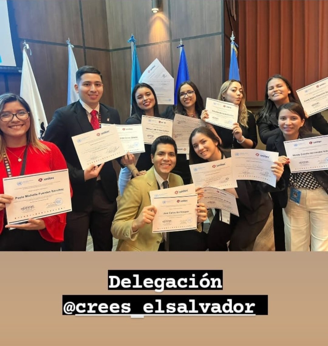 CreesESA's tweet photo. FELICITACIONES A LA DELEGACIÓN 🎉
Felicitaciones a las y los delegados universitarios salvadoreños que participaron en el Modelo de Naciones Unidas de Honduras organizado por @rriisps de la Universidad Tecnológica Centroamericana UNITEC en San Pedro Sula, del 30 de noviembre al https://t.co/w1K0ke4UTL