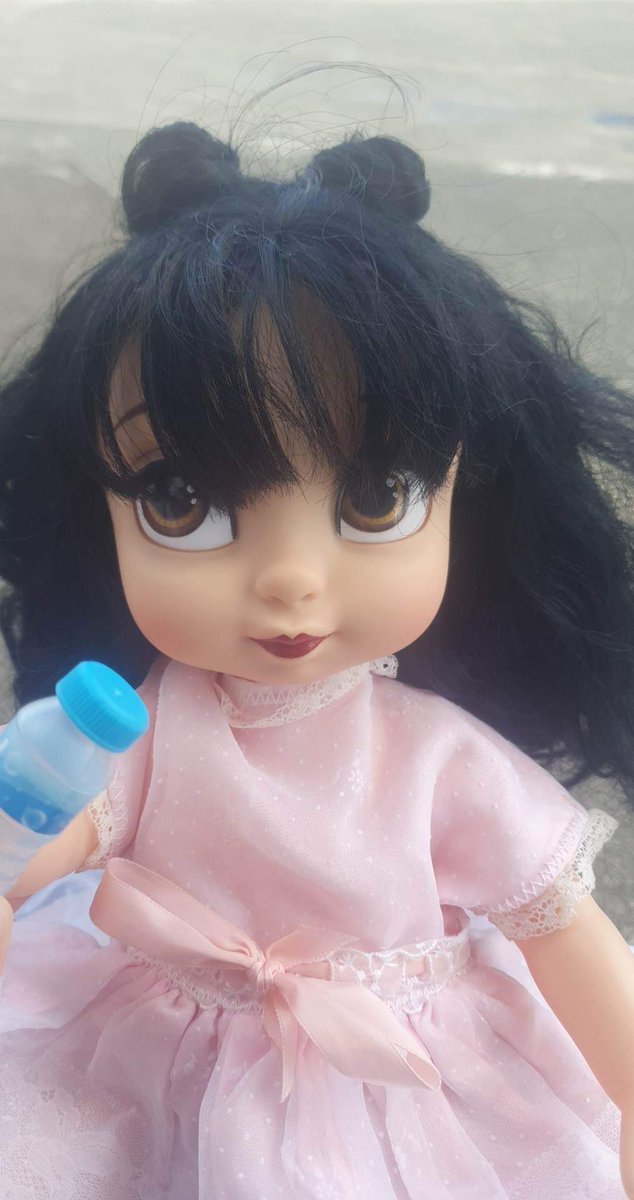 QuillCafe's tweet image. Hope everyone going to Wellygeddon today has a great time! Remember to stay hydrated. ❤️