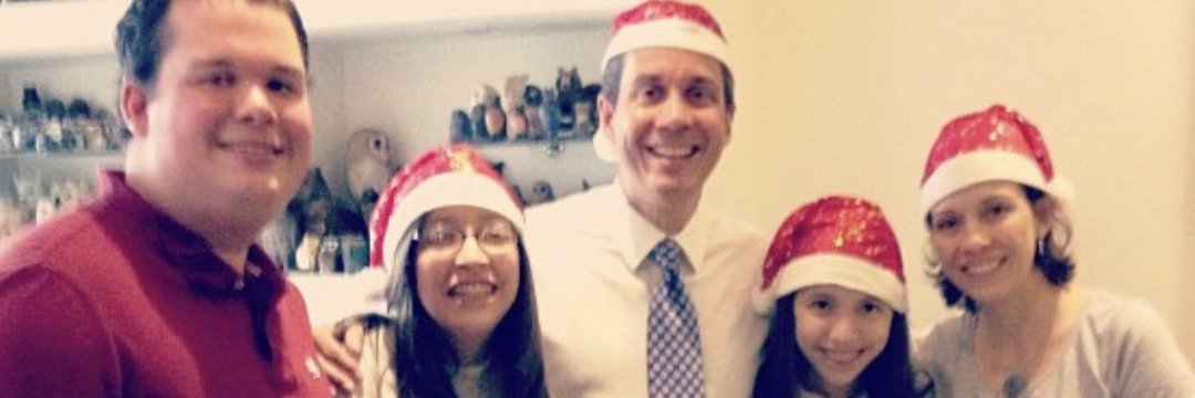 <a href="/Orlys28/">Orlando Díaz</a> <a href="/samy_cho/">🐾¡En el Fuego!🐾 #Café ☕ ♍ ¡La Petite Mort! ♍</a> <a href="/Rodrigjl70/">Black Jackal</a> <a href="/Luismaura1355M/">Luis M. Gonzalez</a> <a href="/jpeguerop/">Julio Peguero</a> <a href="/VBotar/">Georgie Vasquez</a> <a href="/VasquezPerrotta/">M R VASQUEZ PERROTTA</a> <a href="/TonySan20851190/">Tony Santos</a> <a href="/gualimon/">osvaldo kihonelkiss</a> <a href="/Manuelrojasrod/">Manuel Rojas</a> <a href="/Omarlegrant1/">Ramon Figueroa</a> <a href="/StarkBoy29/">Wilfredo Alcántara</a> <a href="/RicardoRipoll/">Ricardo Ripoll</a> <a href="/SueroDanielUnt/">X 1 Mejor Pais 💚UNT</a> <a href="/vicari21/">J. Lopez P.</a> <a href="/pousuazo/">Daniel Pou</a> <a href="/ramonrppbobina/">Ramón Pichardo</a> <a href="/HectorInirio/">Ing Héctor Inirio</a> <a href="/lockpasoporto/">Mario A. Fernández</a> Profesor Orlando y amigos, aprecio invariable, a todos.
Inicia la Navidad... 🌲