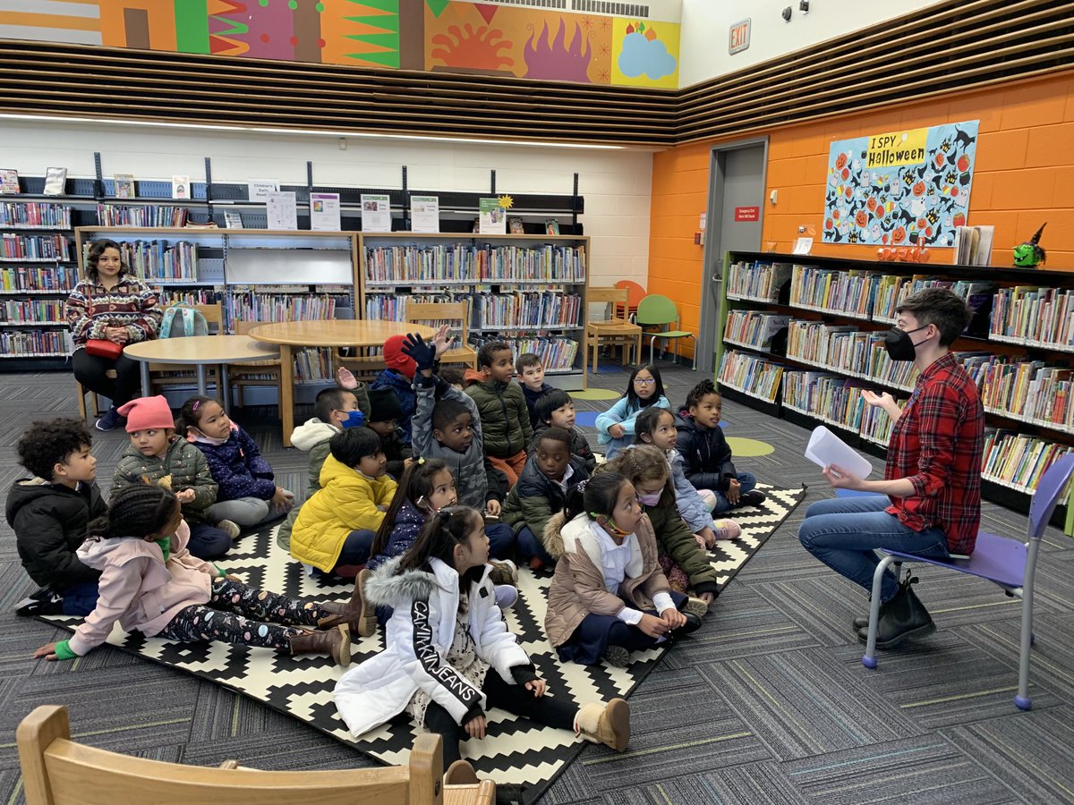 HolyFamilyRm214's tweet photo. Visit: Parkdale Library https://t.co/BN4iYGvRaf