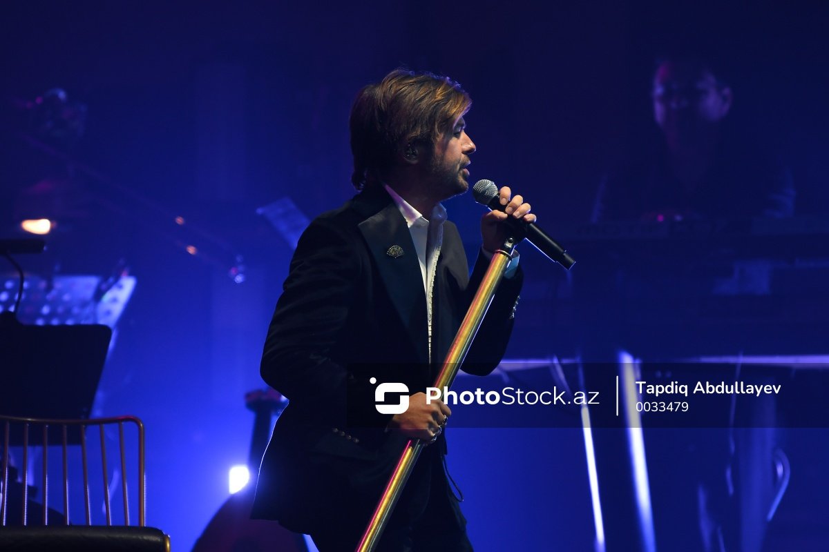 PhotoStockaz's tweet photo. Türkiyəli məşhur müğənni Yalının Bakı Konqres Mərkəzindəki konserti
#musiqi #türkrokifaçısı #türk #musiqiçi #konsert #lazerşousu #məşhur #azərbaycan #yalın #singer #turkishsinger #turkishstar #photo #Stock #Azerbaijan #Baku
🎤 Ətraflı: https://t.co/rnTK6xQUjC https://t.co/8GWYD6vaNz