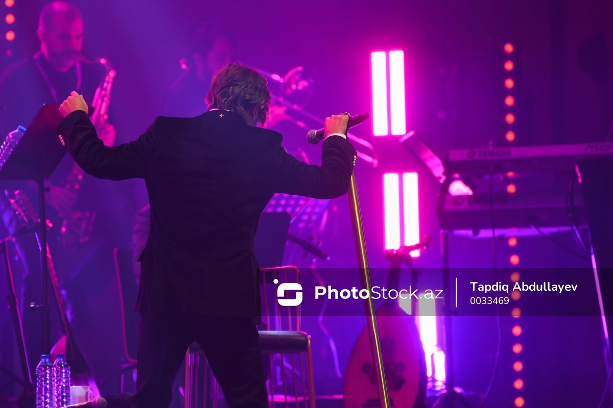 PhotoStockaz's tweet photo. Türkiyəli məşhur müğənni Yalının Bakı Konqres Mərkəzindəki konserti
#musiqi #türkrokifaçısı #türk #musiqiçi #konsert #lazerşousu #məşhur #azərbaycan #yalın #singer #turkishsinger #turkishstar #photo #Stock #Azerbaijan #Baku
🎤 Ətraflı: https://t.co/rnTK6xQUjC https://t.co/8GWYD6vaNz