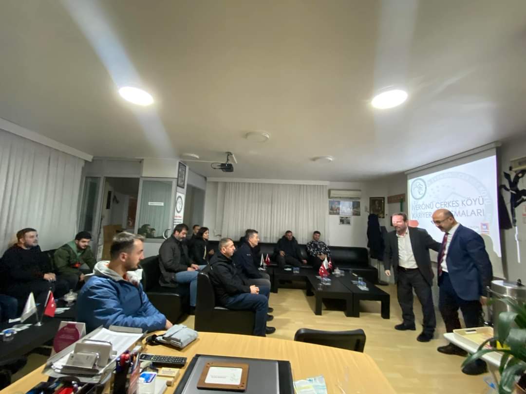 iveronucerkes's tweet photo. GELECEK SİZİ BEKLİYOR…

Mali Müşavir - Bağımsız Denetçi İsmail YALÇIN Möderetörlüğünde programımızı 3 Aralık Cumartesi gerçekleştirdik. https://t.co/rQt7FMQ0iI