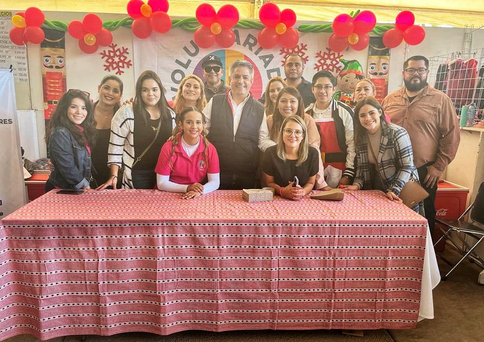 PanchoVazqz's tweet photo. El equipo del Voluntariado de @STSonora con la camiseta bien puesta, dispuestas y dispuestos a ayudar y trabajar #APasoFirme para dar los resultados que nos instruye el gobernador @AlfonsoDurazo https://t.co/7phrKYKlmG