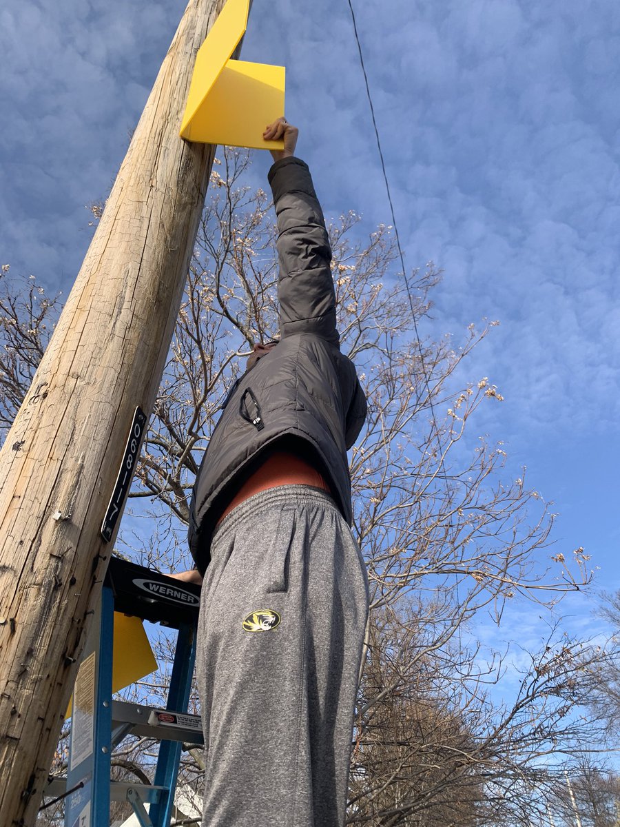 They may buy ugly houses but I remove ugly, illegal signs around <a href="/CityOfIndepMO/">City of Independence, MO</a>