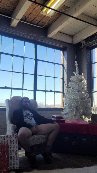 Cum unwrap your present early baby https://t.co/fw4oUDYUVE<a href="/tag/stripchat"class="tags"><span>#stripchat</span></a><a href="/tag/stripmenow"class="tags"><span>#stripmenow</span></a><a href="/tag/stripchatlive"class="tags"><span>#stripchatlive</span></a>