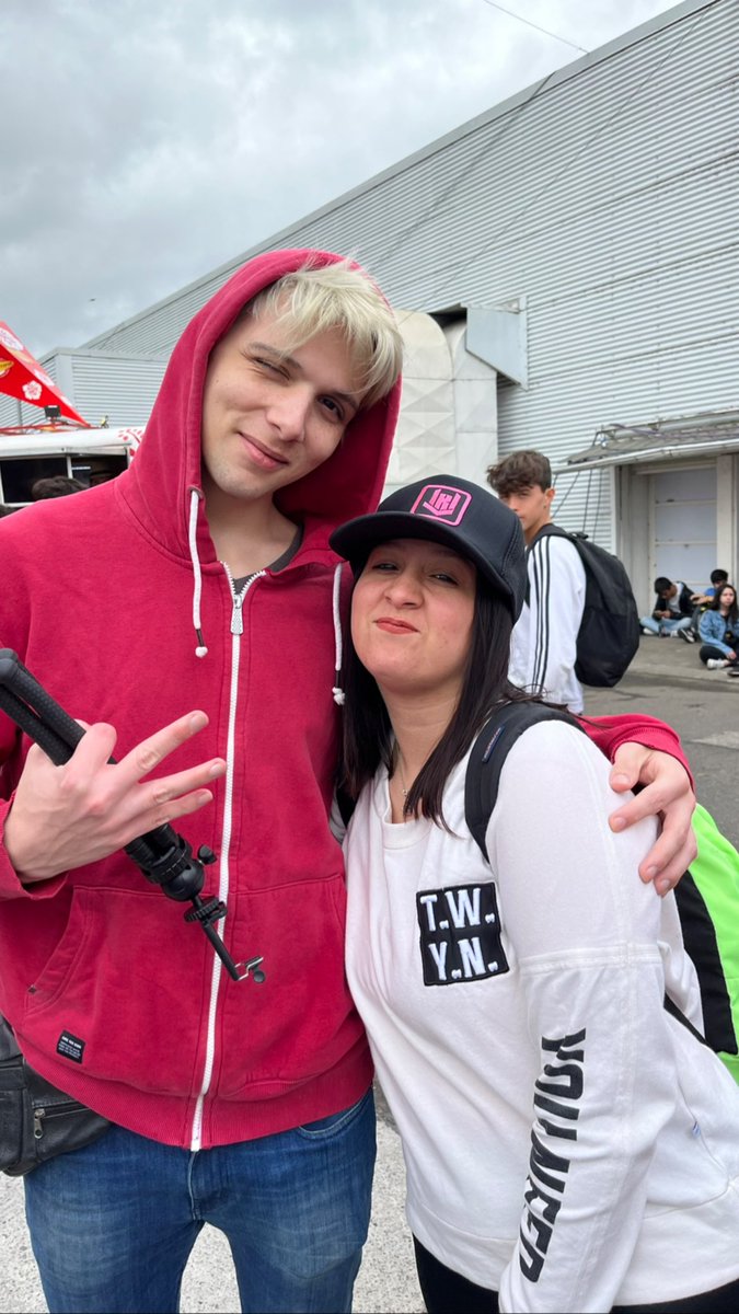 Yo gané, porque tengo alguien como @Esteban_sala_00 en mi vida. 
Amo verte feliz, gracias por ser de los mejores amigos y personas que existen.
Te amo hermano❤️