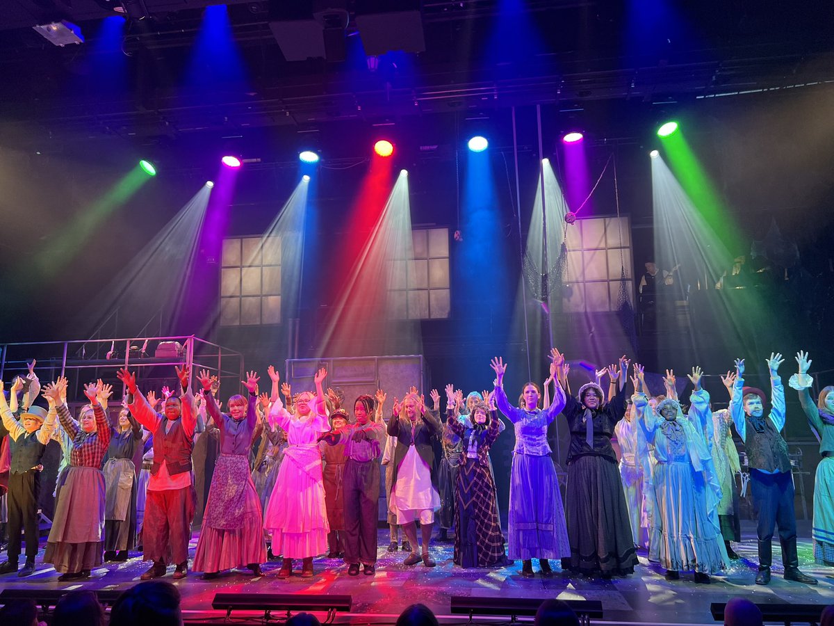 Kiitos valloittavasta esityksestä! 😍🎄#ShedHelsinki #HKTfi #ElisaOyj #elisalainen