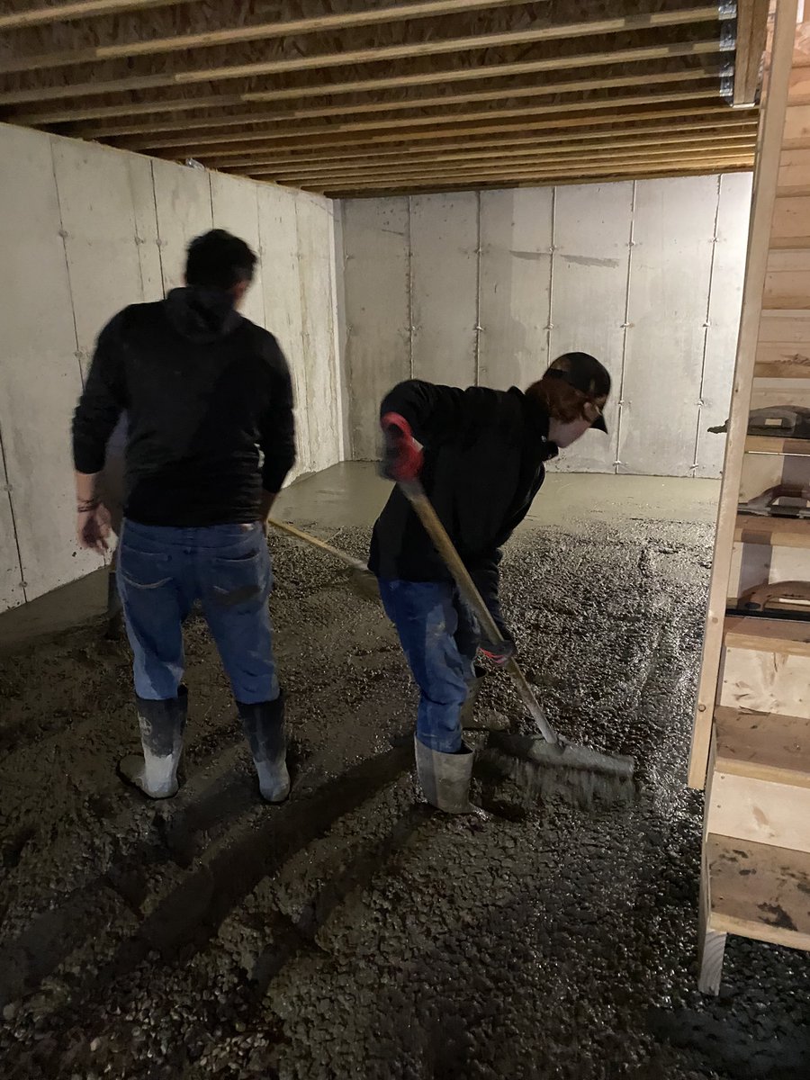 TbhsTech's tweet photo. @MrMeyersTBHS Few pics I was able to take. The students did really well and had a great experience. https://t.co/zQFBaHZFwg
