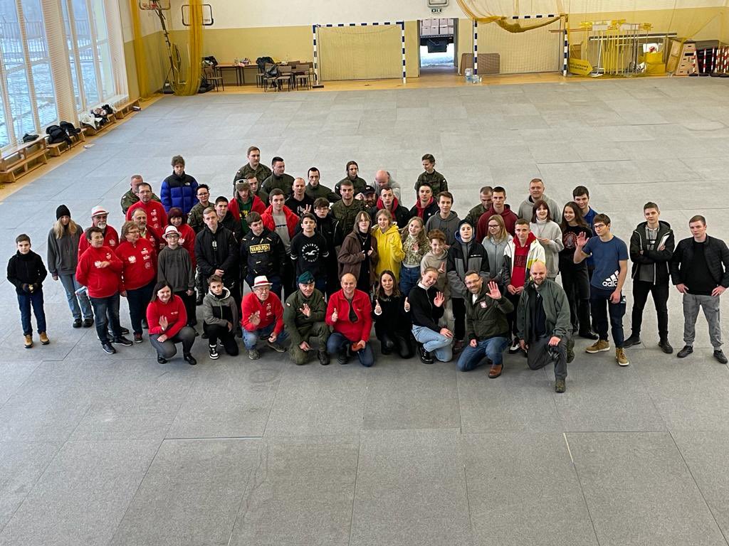DarSmolinski's tweet photo. ‼️ Już dziś rusza kolejny #konwój @PolskieWartosci … Paczka dla Rodaka i Bohatera na Kresach – Boże Narodzenie!!! 🇵🇱 To już lX edycja wspaniałej akcji Wojciecha Woźniaka, której celem jest wspieranie Polaków żyjących na Kresach Wschodnich!
#Polska #Rodacy #Polonia #Litwa #Łotwa https://t.co/z6nK1vRcZO