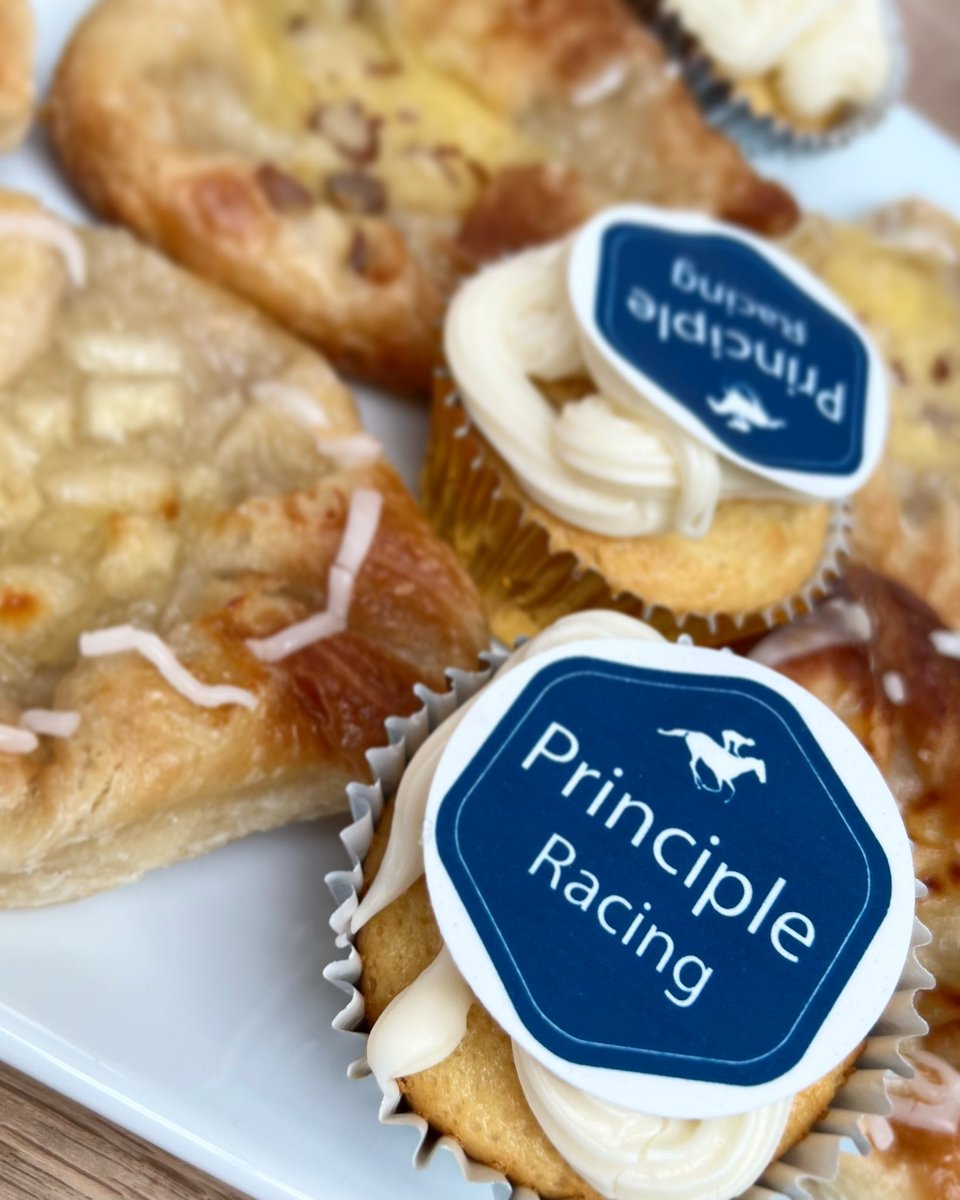 RacingPrinciple's tweet photo. What a great morning welcoming some members of the @StamfordRacing club to Newlands stables. They enjoyed seeing Prophecy on the gallops, lots of bacon sarnies and some special fairy cakes! Hope they all had a fab time! @Hazel_Ell @RitchieFiddes https://t.co/tbgzIiDdY3