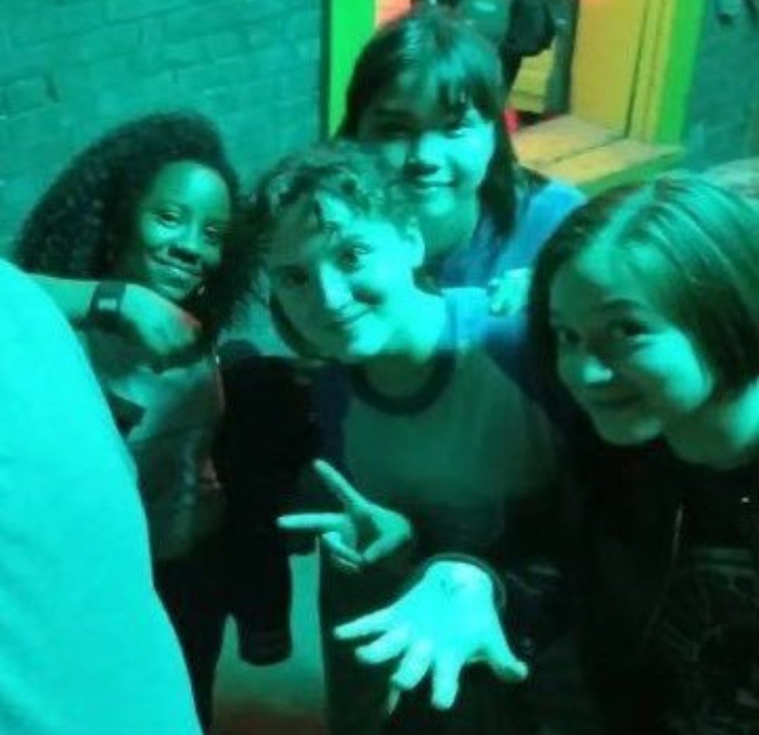 macmaxshow's tweet photo. Let the girls return to 1st November 1988

#PaperGirls #PaperGirlsTV #SavePaperGirls #PickUpPaperGirls #adventure #timetravel #teen #scifi #drama 

@netflix @paramountplus @hbomax @hulu @syfy @disneyplus @legendary @appletvplus https://t.co/UNEDHG2stT