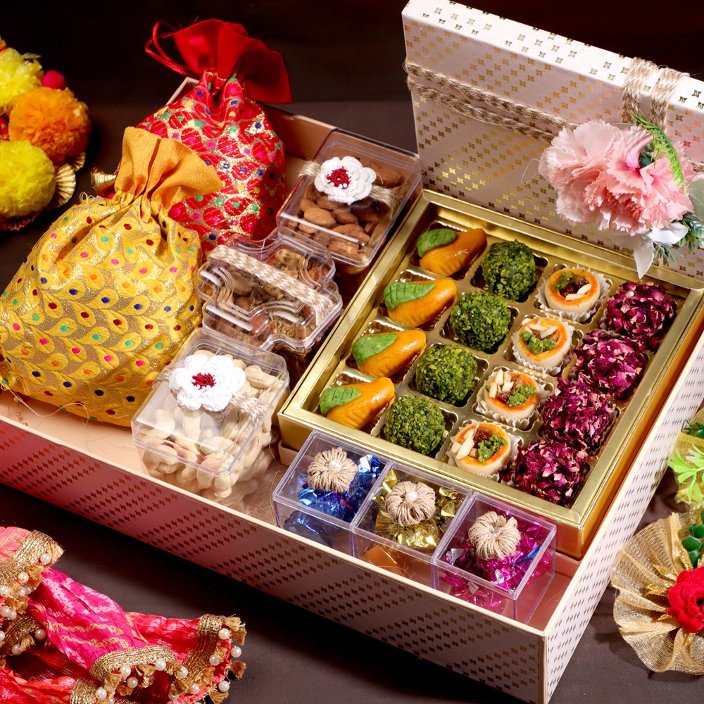 BikanervalaIN's tweet photo. This wedding season, bring home sweetness for the new beginnings of life. Celebrate with Bikanervala
#bikanervala #bikanervalaindia #bikanervalasweets #weddingseason #weddingsweets #wedding #weddingsweetboxes #sweetboxes #weddinghampers #weddinghampers https://t.co/QFOsCm0hSj