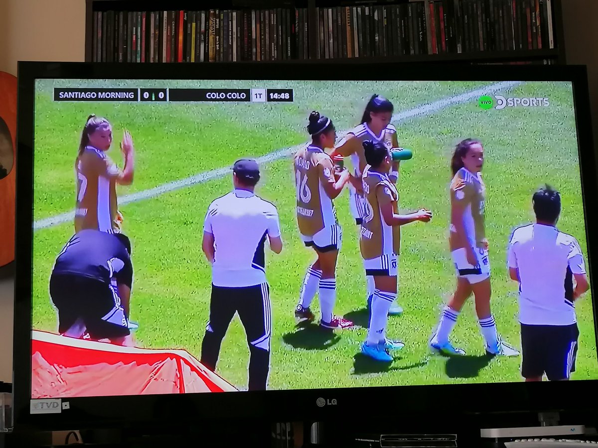 dquirogaz's tweet photo. #VamosLasAlbas
#FemeninoCajaLosAndes
@CSDColoColo @ColoColoFem
#VamosColoColo @dalealbo https://t.co/ycQBCTCSCI