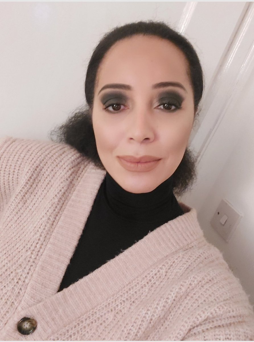SusannaFataki82's tweet photo. Still look presentable today despite my party night lol!
#lookingpresentable https://t.co/qCE5uGeXRT
