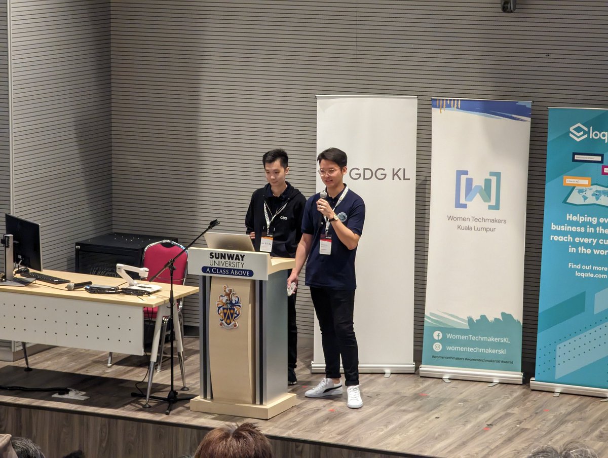 gunaseelank's tweet photo. @loqate team at Google Dev Fest KL 2022 #gdgkl #DevFest2022 https://t.co/nYitK6SFbM