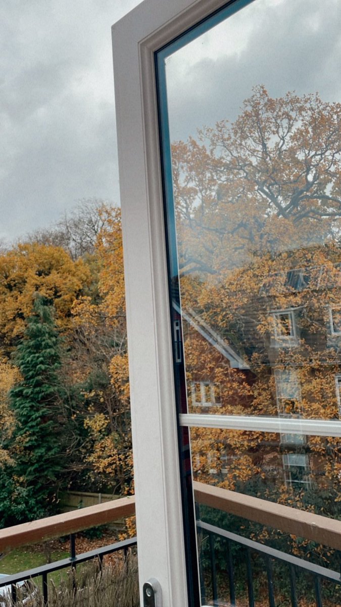 mafeafuentes's tweet image. La soledad puede resultar adictiva🤍✨