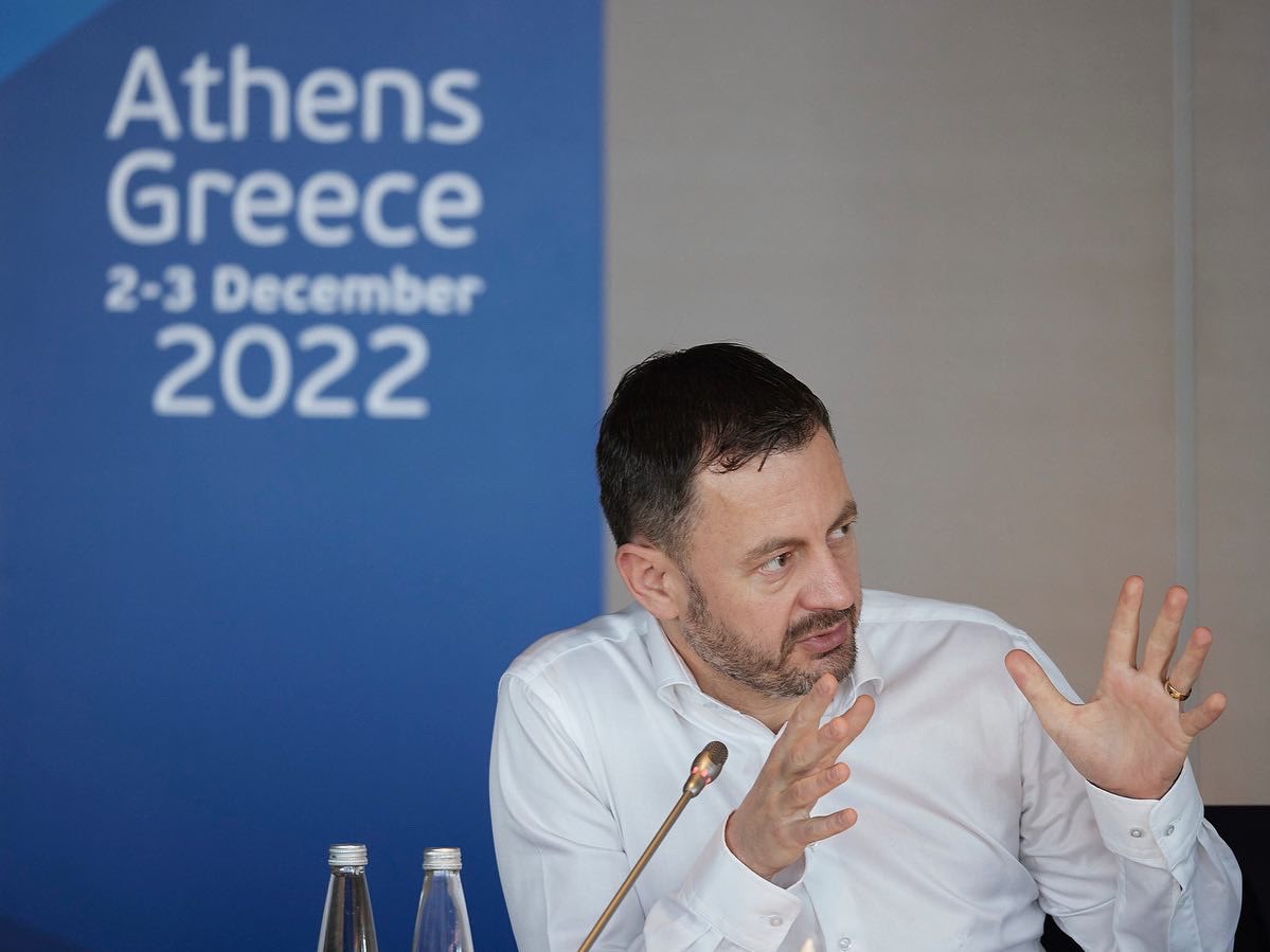 eduardheger's tweet photo. Brief, but intesive and friendly @EPP retreat in Athens. We’ve discuss key topics ahead of 2024 @Europarl_EN elections - energy prices, Russian aggression, migration security & defence, competitiveness, green economy & growth. Thanks to @kmitsotakis for hosting us. #strongEU https://t.co/Qr9GdcHfp8