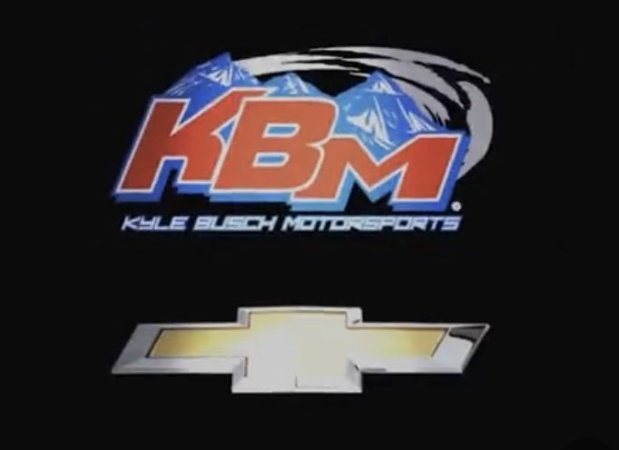 NASCARSammy's tweet image. 🎅🏻Today is Day 3 of my #ChristmasGiveaways for #AutismAwareness.

Thanks to @KyleBusch &amp;amp; @KBMteam, I have 4 pit passes to give away. You could see him in the new @TeamChevy Silverado. 

To enter:
Follow me
Retweet
Tag some friends 
Comment #AutismAwareness 

Winner chosen on🎄