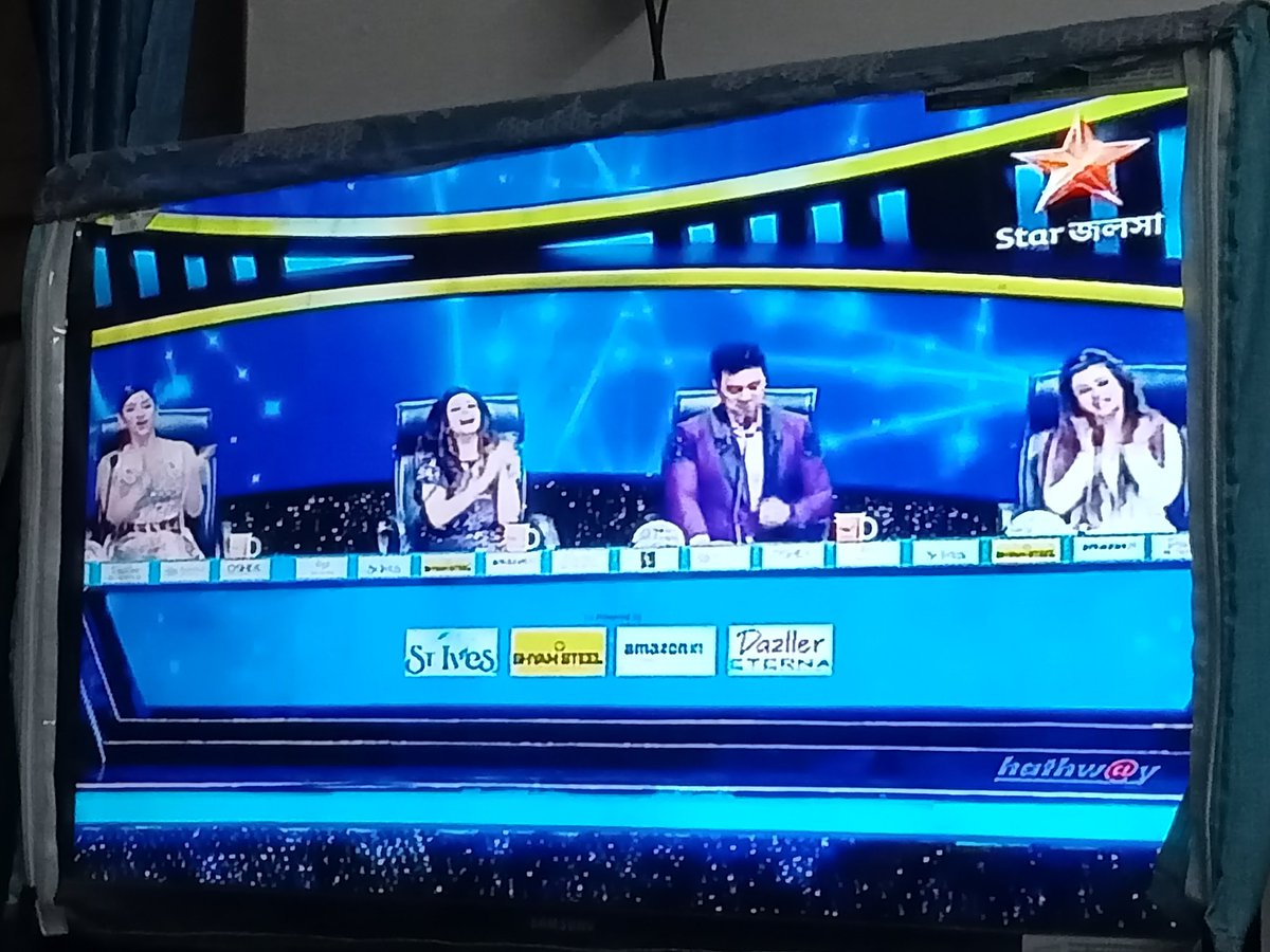 Ishita28feb's tweet photo. Aaaaaaaaaaaa💘💘💘💘💘💘💘💘💘💘💘💘 DeKo 🥺🥺🥺❤️❤️❤️❤️ @YourKoel @idevadhikari #DDJS3 https://t.co/NgSKR6m0nD