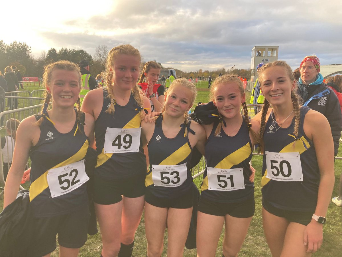 ChelmerValleyPE's tweet photo. Well done to our amazing senior girls team who ran in their first national finals ever. They are Top 20 in England- what an amazing achievement. So proud of them all π¦’ππ #esaa #leeds2022 #teamplaits #swanettes #swanarmy #superproud @ChelmerValleyHS @SchoolAthletics https://t.co/ZfBLQ8ApyG