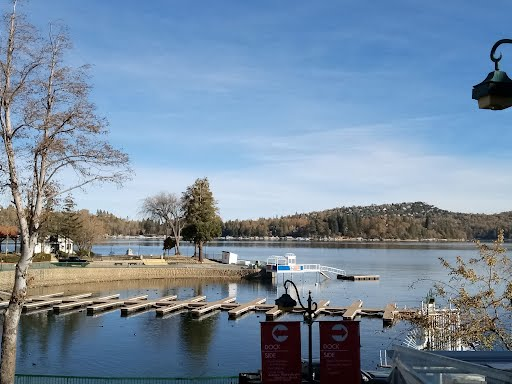 Retweeting Lake Arrowhead Photos! 

Tweet them out to  #LakeArrowhead

...more LakeArrowhead.us

#travel #vacation #Trips #Live