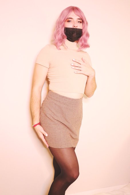 Feelin’ myself today ? #femboy #crossdresser #sissy #crossdressing #gay #trans #sissyboy #lgbt #ladyboy