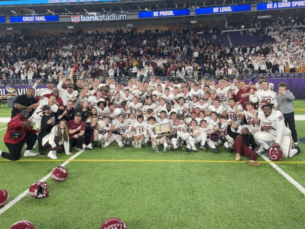 spurrlyman's tweet photo. Thank you to all the players, managers coaches, boosters and everybody else who help makeup our crimson family!  We do truly have an awesome community! State champs! @Crimsonfootball @lombocrimson #step5complete #StateChamps https://t.co/XMiVZktkfe