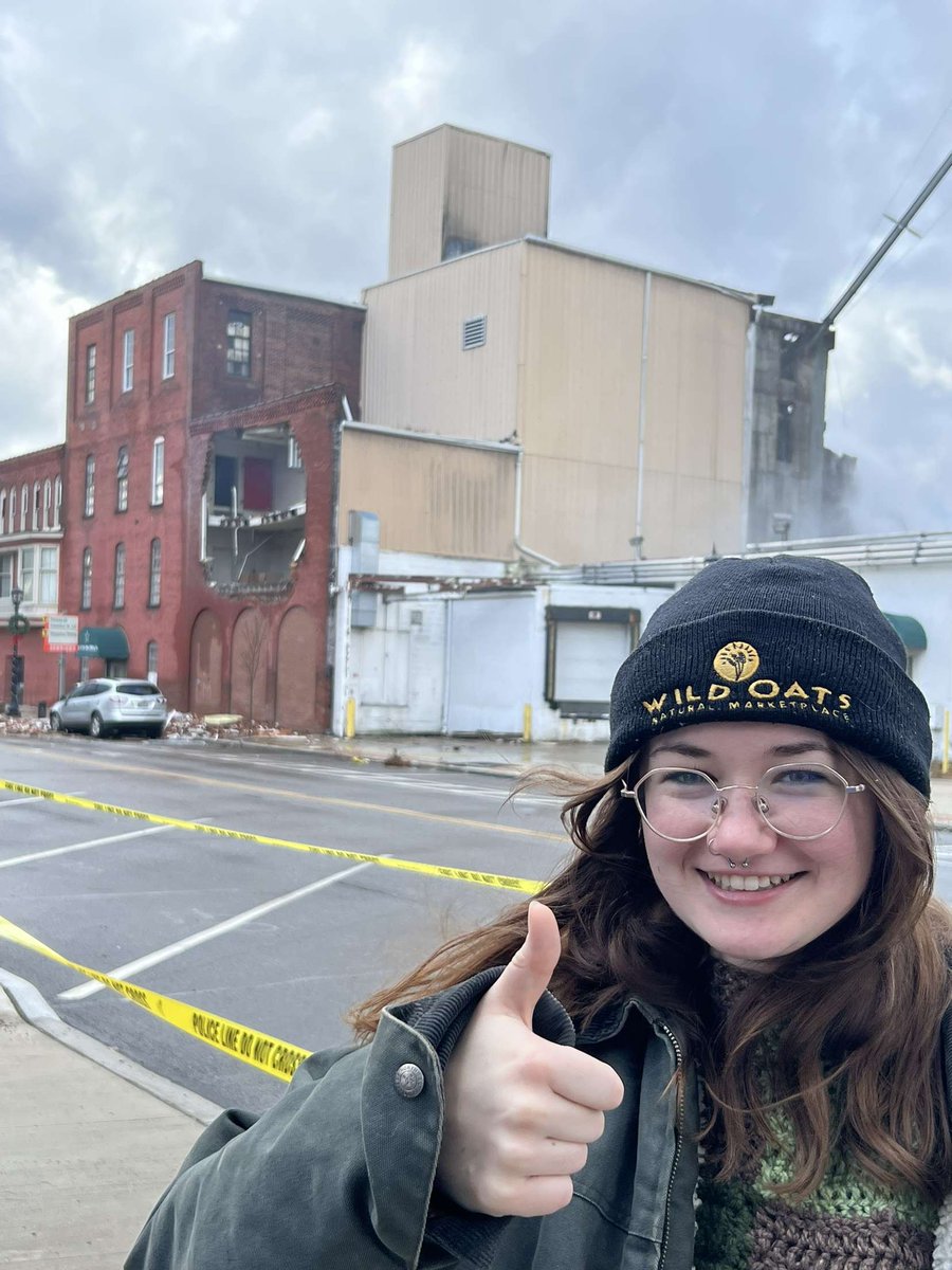briefkase27's tweet photo. you're not a real local if you didn't witness the kent grain mill fire of 2022 https://t.co/VuK9wirvJn