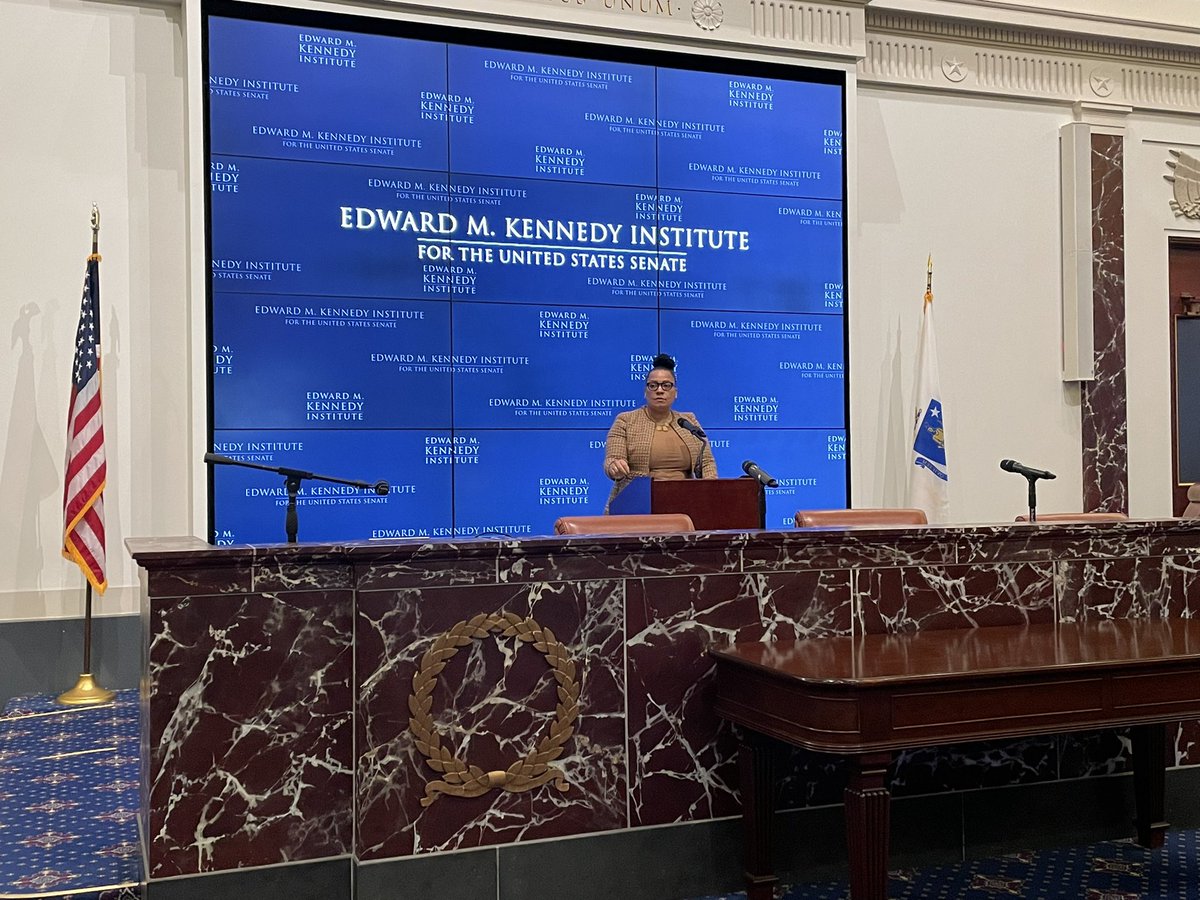 hannahllevine's tweet photo. Yesterday, I had the opportunity to attend the 5th Biennial #NEWPC22 hosted by @CWPPP_UMB, at the @EMKInstitute. We discussed issues impacting women & their communities & heared from amazing changemakers, such as @DARollins & @MsTeresaYounger, President & CEO of @msfoundation. https://t.co/UWpd041Abw