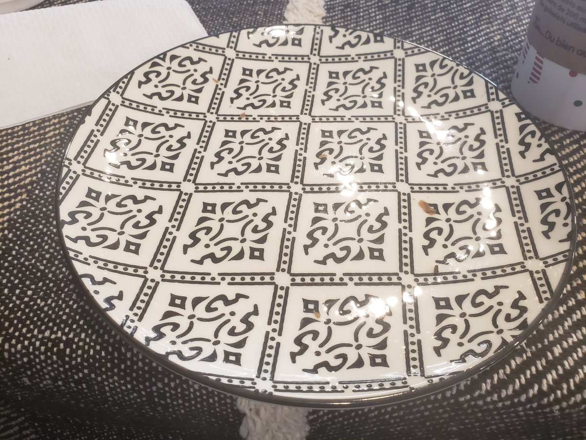 miltonlaura's tweet image. The @MiltonDowntown street market is canceled today. I&apos;m enjoying a coffee and a brownie at @barndoorstudio2 Cafe. Plate is empty because I didn&apos;t think to post until after I finished eating, it was that good. #Shoplocal #eatlocal