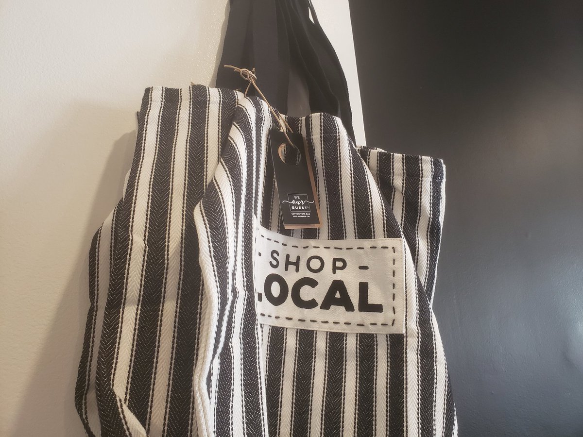 miltonlaura's tweet image. The @MiltonDowntown street market is canceled today. I&apos;m enjoying a coffee and a brownie at @barndoorstudio2 Cafe. Plate is empty because I didn&apos;t think to post until after I finished eating, it was that good. #Shoplocal #eatlocal