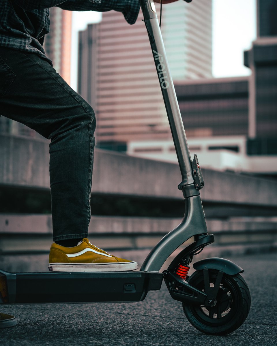 A leap forward in performance.

bit.ly/3ubC3Lz

#rideapollo #apolloscooters #apollocity