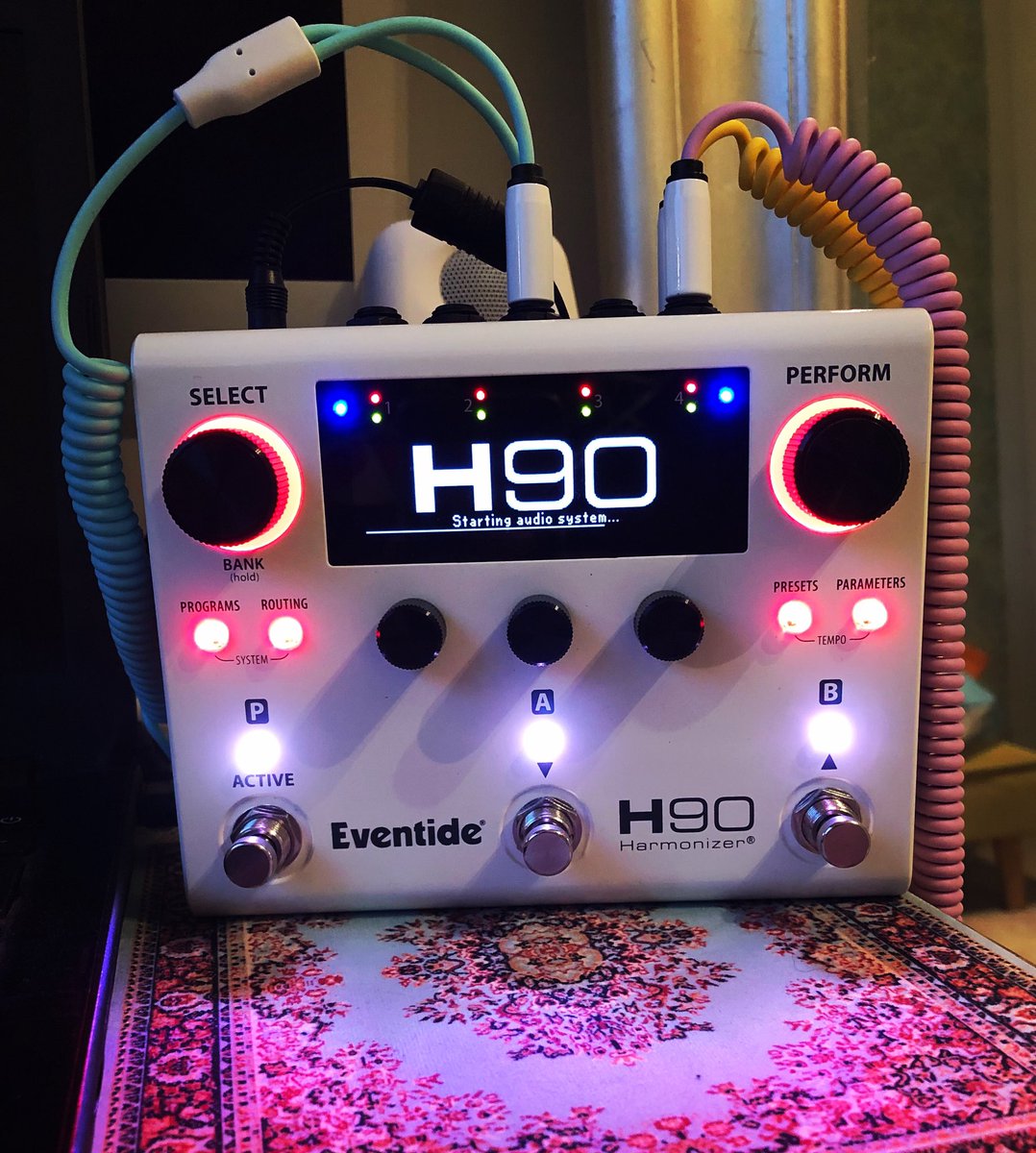 azizibrahim56's tweet image. #h90 IN THE HOUSE 
Finally home from Bangalore India &amp;amp; got time to plug in my new @EventideAudio @EventideAudioUK #eventideh90 H90 #h90 
This is a beast but there is beauty within!

#LordOfTheStrings #azizibrahim #azizibrahim56 #eventide #eventideaudio #fxpedal #effectspedal