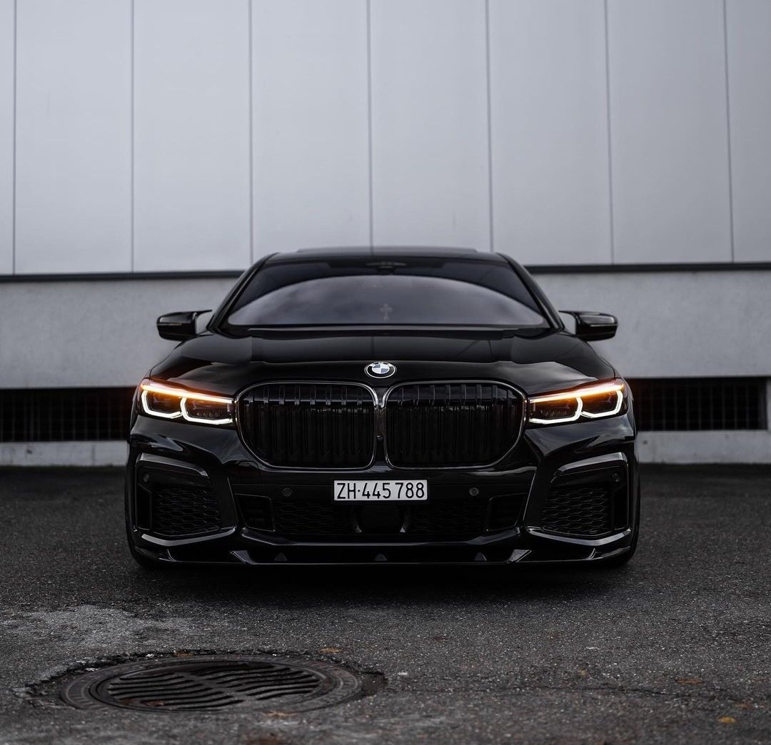 WorldWideCarsTM's tweet photo. Murdered BMW 7 Series 💯 https://t.co/Hcvt1jalPv