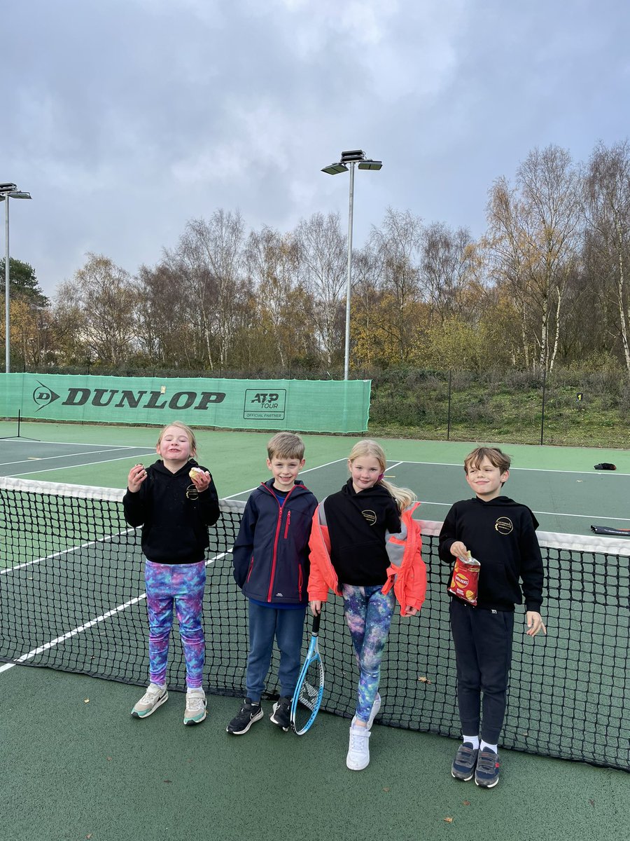 tattershalltc's tweet photo. Proud of our u8 mini reds today, playing in their second competitive team match against lovely opponents, who came all the way from Humberston! It was an 11-5 win to Tattershall this time, but it was all about the good tennis &amp; cake afterwards 😉🎾

#LincolnshireNationalLeague https://t.co/Fc8LNjhAIP