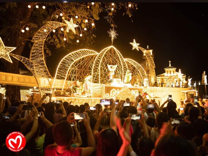 Mr_gray15's tweet photo. Sa mga gustong pumasyal sa aming bayan ng Manaoag enjoy ❤️❤️❤️❤️merry Christmas 🎄🎄😊😊😊
#MANAOAGEO'S
#ILOVEPANGASINAN
#Onemanaoag
#PaskOne https://t.co/HMljUsV2NU
