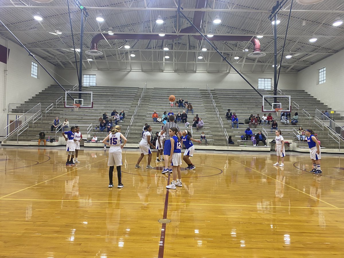 runninladyrebs's tweet photo. Opening day of youth league! Love seeing ALL girls playing together and learning the game and competing! We have awesome coaches who pour into these girls! #futurerebels🏀 https://t.co/eK634hwzih