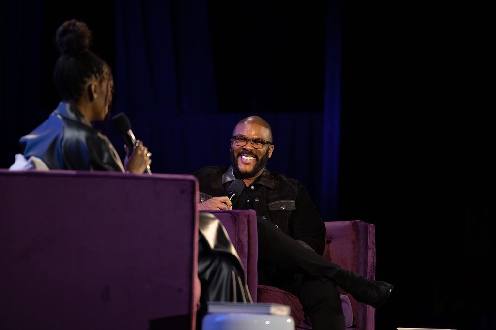 I so enjoyed moderating this conversation with former First Lady @MichelleObama about her new book #TheLightWeCarry Thank you for reminding us all that we have a light and we should use it to make each other better.