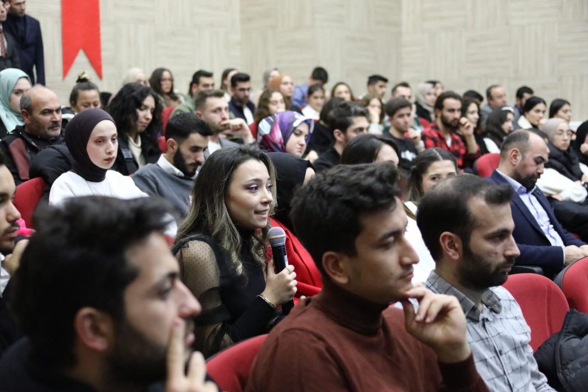 erolozvar's tweet photo. Türkiye’de ormancılık ve tabiat turizmi konusunda tek ihtisas üniversitesi olan Kastamonu Üniversitesinde kıymetli öğrencilerimizle bir araya gelerek sohbet ettik, onları dinledik, sorularını cevapladık, önerilerimizi ilettik. https://t.co/1QlrW84xW3