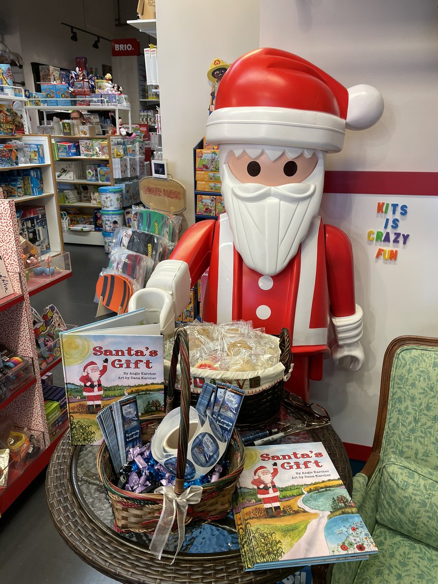 Ankar2013's tweet photo. Indy friends, please stop and see me at Kits and Kaboodle Classic Toys today in Downtown Carmel from 11 to 1:00. 

Mrs. clause will be reading Santas Gift and signing books. She’s so excited to see all the smiling faces today! https://t.co/djdcX2znRY