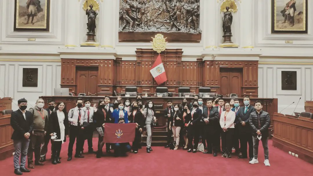 LuciaNolascoC's tweet photo. Agosto 
Los Parlamentarios Jovenes  realizamos  una visita  al Congreso de la República, donde se pudo recorrer los ambientes del Palacio Legislativo y conocer más sobre las funciones que realiza 
#RMJPERÚ
#ParlamentoJoven
#VisitaCongreso
#Jóvenes
#PoliticaDecente
#Adelante https://t.co/rfNluM0zz6