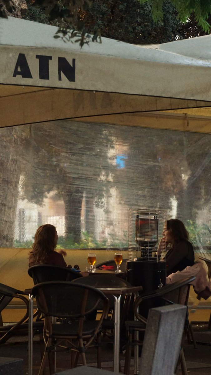 AtnFood's tweet photo. Nuestro restaurante es un lugar de encuentro para familias, amigos, colegas que quieren disfrutar de un buen momento. Nosotros les brindamos un increíble espacio para compartir. 🍴🥂 #food #comida #restaurante #restaurant #restaurantebarcelona #barcelona #españa #gothicquarter https://t.co/1EhCNWam8h